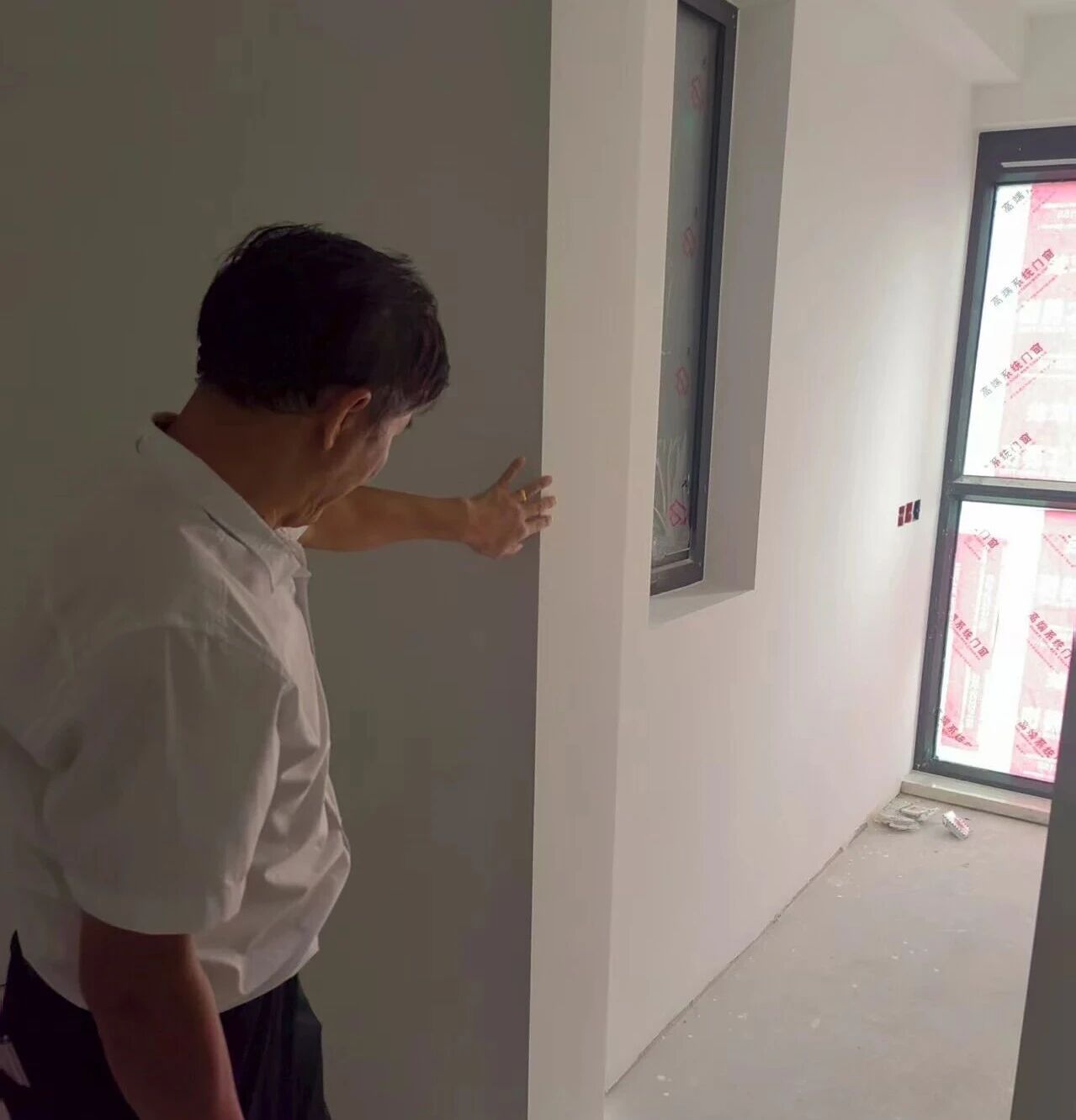 金九銀十裝修季｜南京紅牛裝飾工程總監(jiān)：工地巡檢無(wú)小事，嚴(yán)苛落實(shí)工藝標(biāo)準(zhǔn)！08