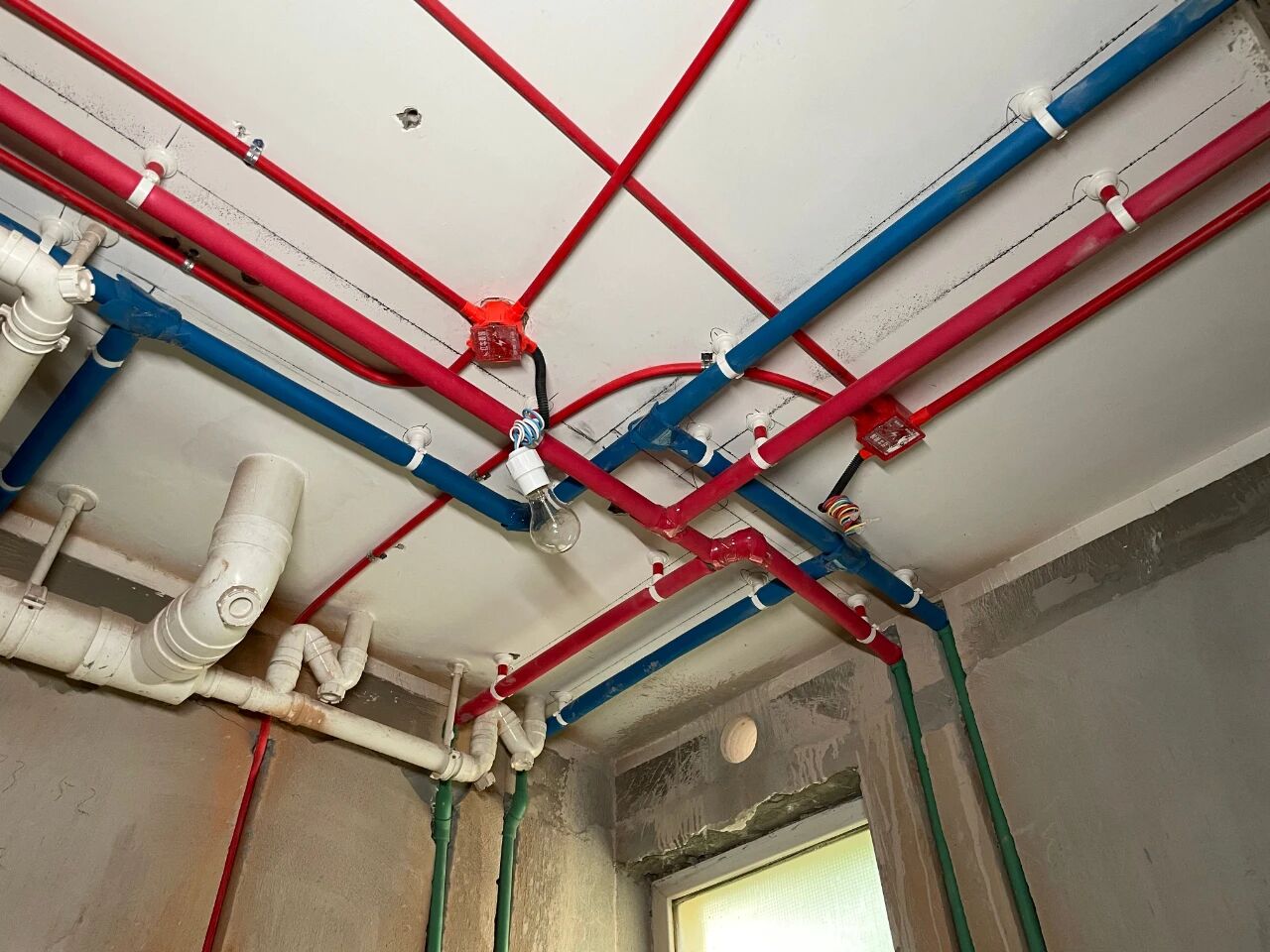 差別真的太大了！南京紅牛裝飾標(biāo)準(zhǔn)化水電工藝vs非正規(guī)／熟人施工隊的水電工藝！08