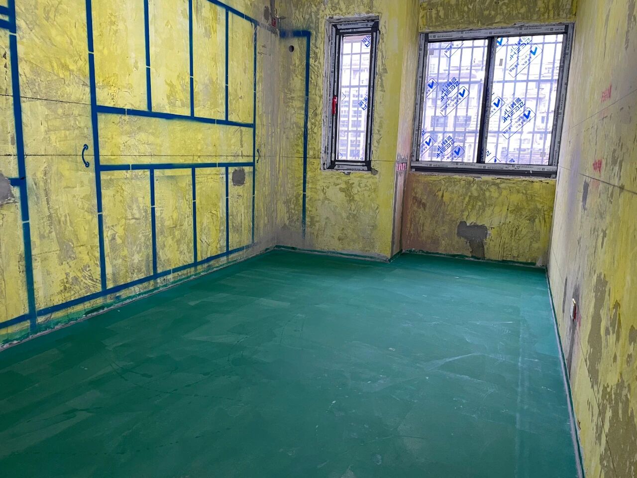 九月秋意漸濃，南京紅牛裝飾工地巡檢步履不停，只為兌現(xiàn)品質(zhì)承諾！